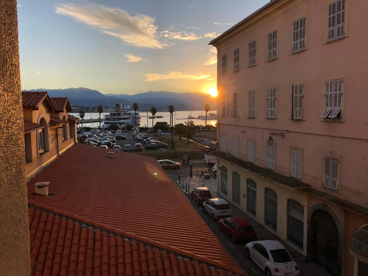 Appartement Vue Mer Centre Ville Ajaccio  Bagian luar foto